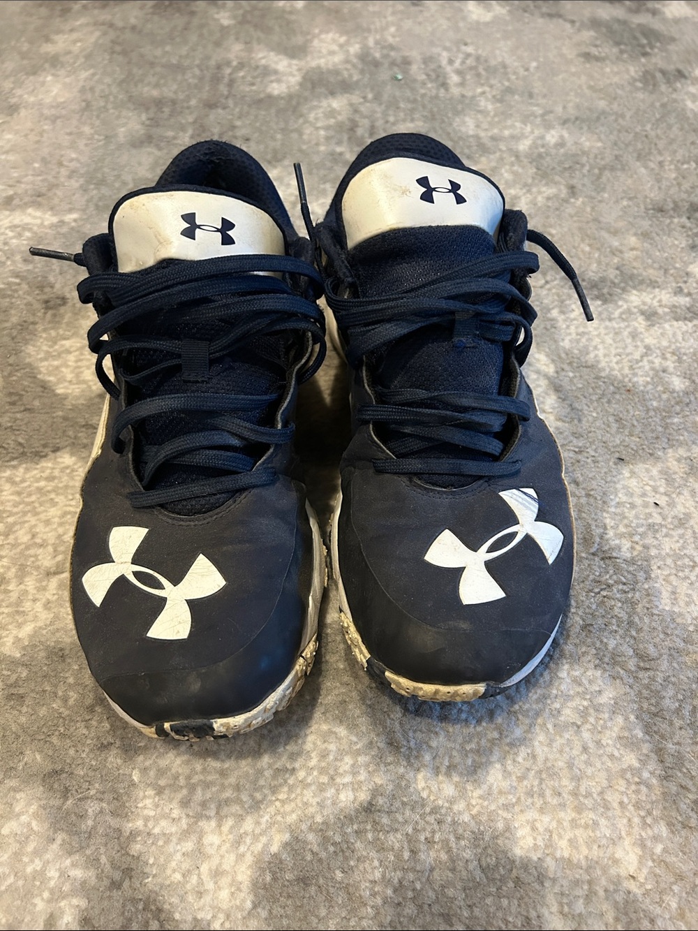 Under Armour Men’s Navy and White Lace-Up Sneakers Size 9.5